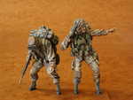 U.S. Airborne (UH-60 crew) (2 fig.)